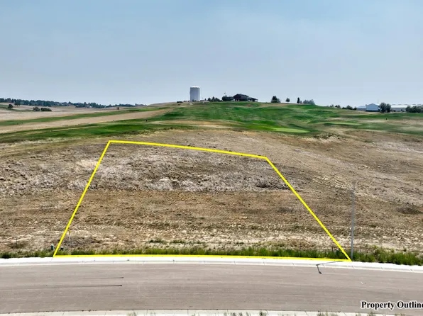 517 Mountain Shadow Dr, Gillette, WY 82718