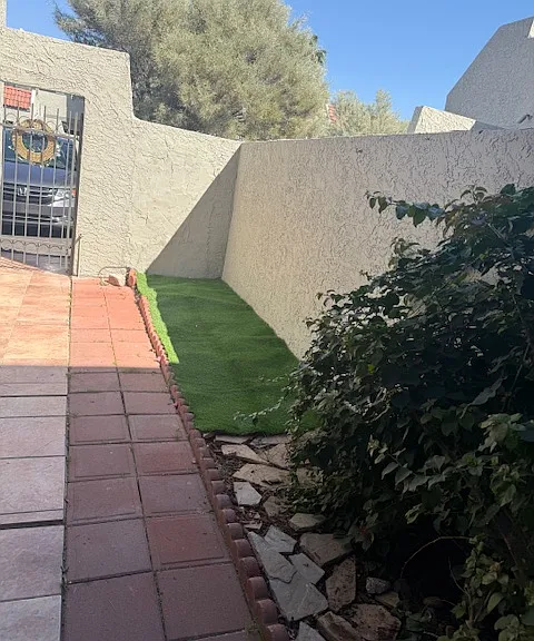 2524 El Paradiso — Photo 17