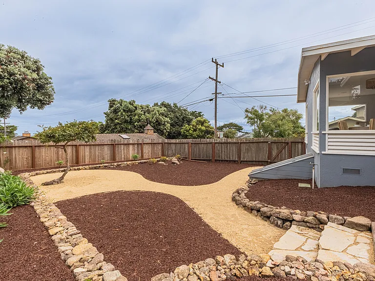 Backyard - Low Maintenance