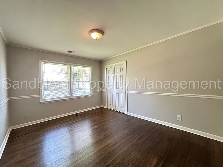 4520 E 21st Pl — Photo 13
