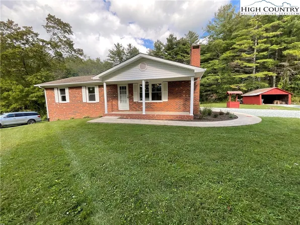 132 Oakdale Road, Ennice, NC 28623