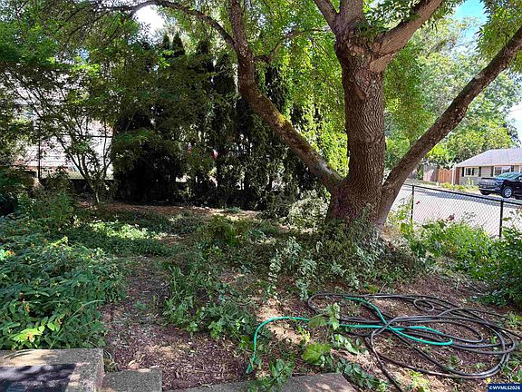 4th image of 1169 29th Pl NW
