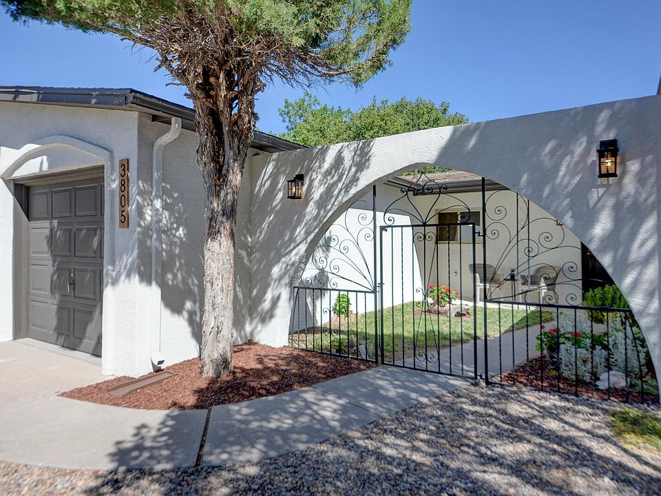 1st image of 3805 Valerie Pl NE