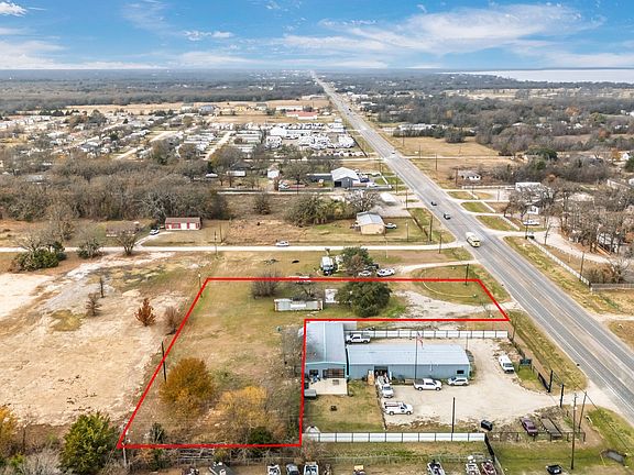 4th image of 617 E State Highway 276
