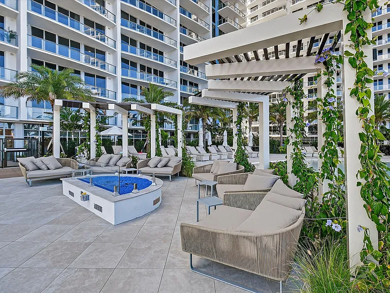 220 Lake Shore Dr #715 — Photo 61