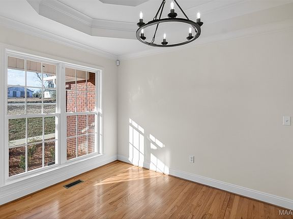 5th image of 914 Wilson Rd