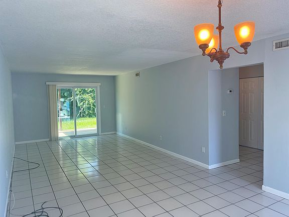 4th image of 203 9th St