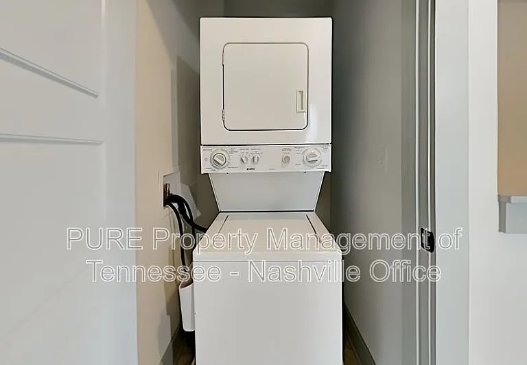 1807B Sevier St — Photo 22