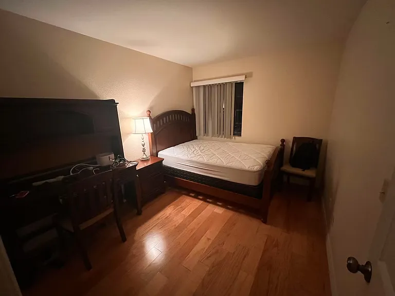 4639 Executive Dr — Photo 4