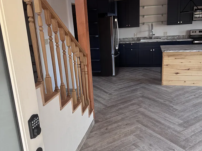232 Valverde St — Photo 104