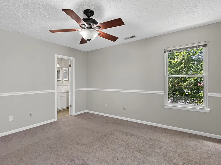 5113 Glenwood Way — Photo 23