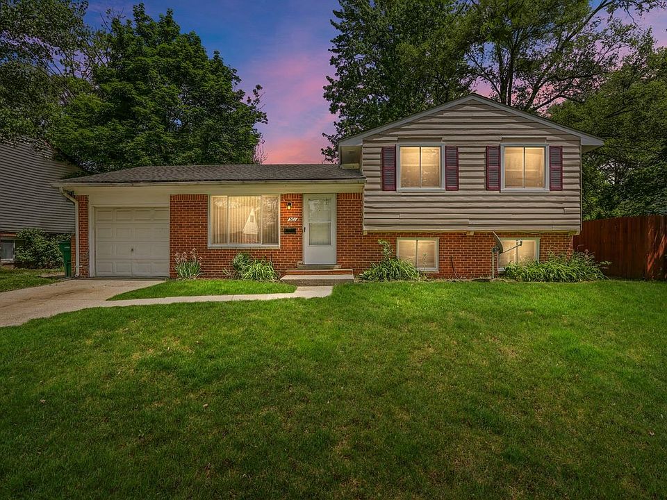 1st image of 561 Onandaga Ave