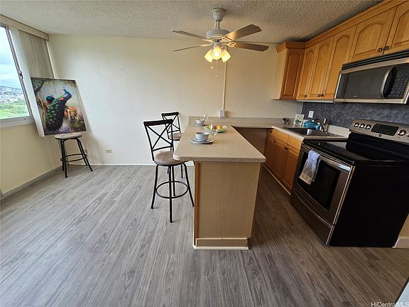 3rd image of 2211 Ala Wai Blvd APT 1405