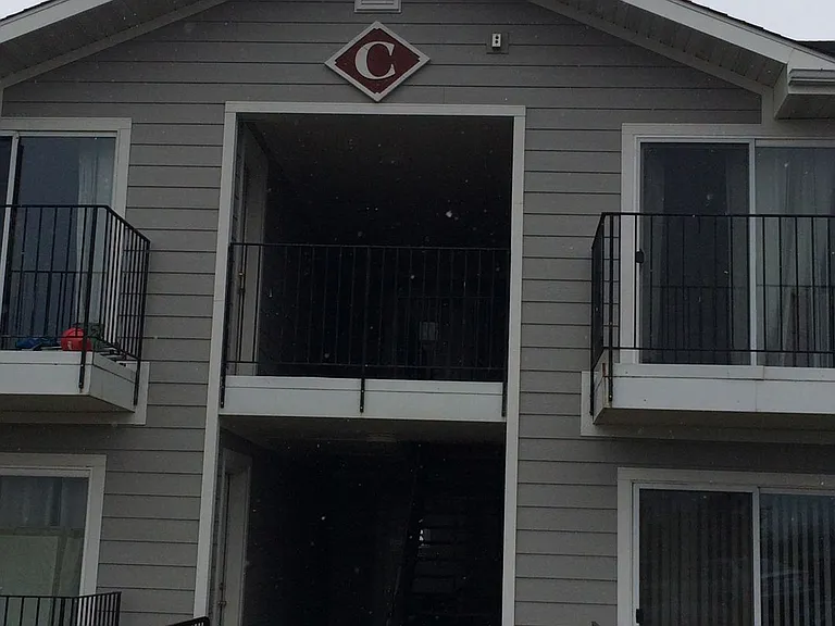 1645 NE Merman Dr #C202 — Photo 1