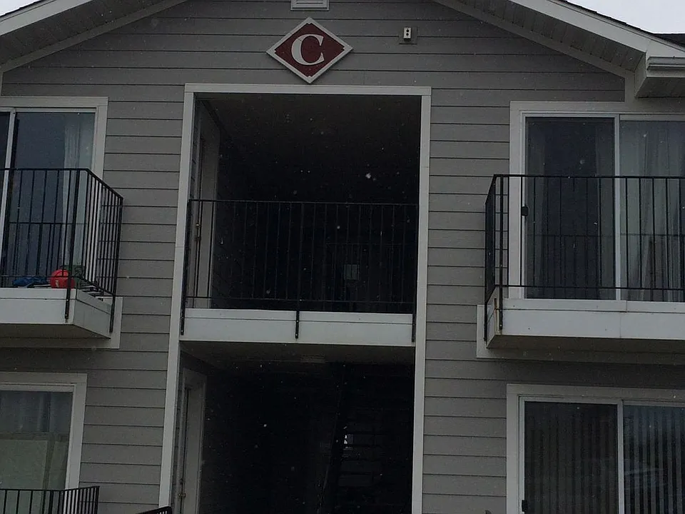 1645 NE Merman Dr #C202