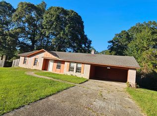 114 Dale Dr, Hattiesburg, MS 39402