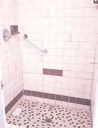 3rd image of 1042 Bluebell Dr