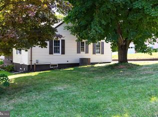 250 N Poplar St, Dallastown, PA 17313