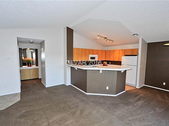 4th image of 512 Yacht Harbor Dr Unit 203