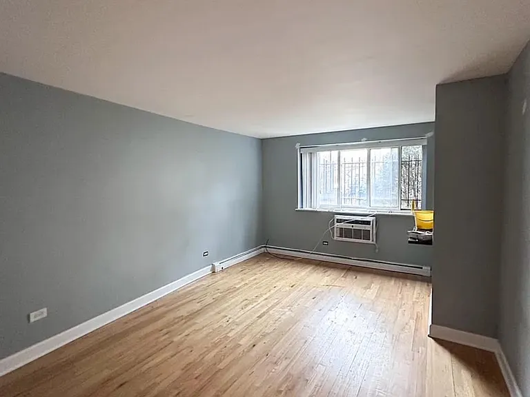 663-663 W Grace St #663-318 — Photo 3