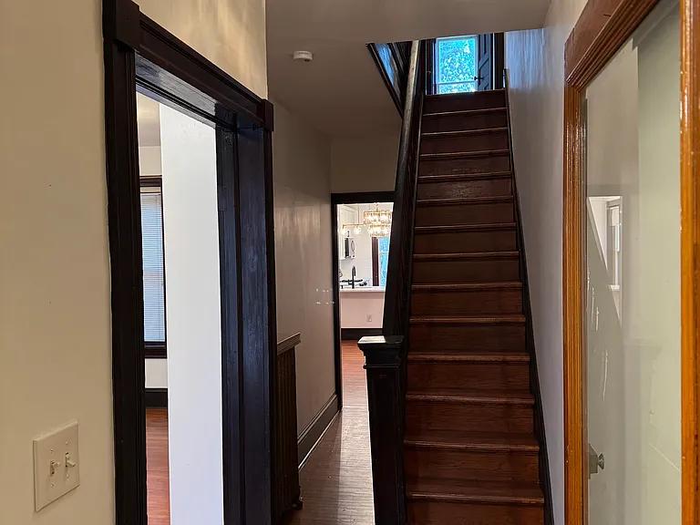 117 Jackson St — Photo 4