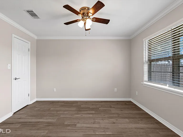 5318 Foxglove Dr — Photo 21