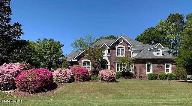 1st image of 961 Beauvoir Drive NW