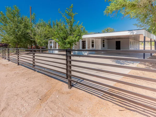 21 Square Deal Rd, Belen, NM 87002