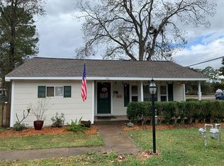 111 N Holly St, Sweeny, TX 77480