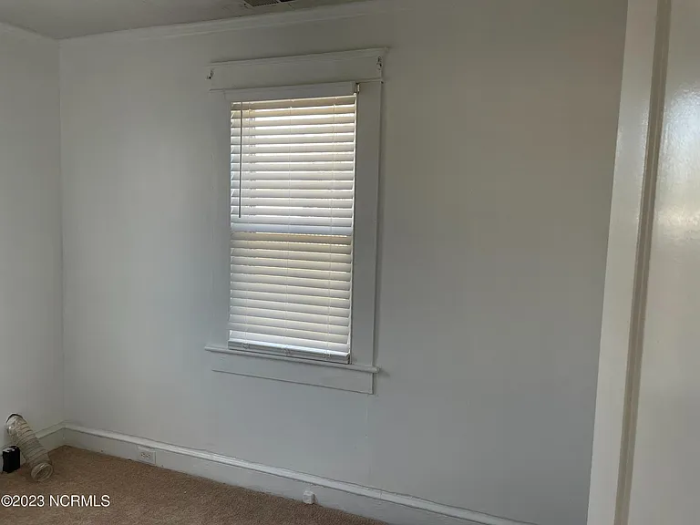 816 S 11th St — Photo 11