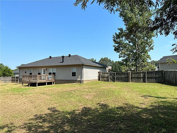 2nd image of 115 Carriage Cv