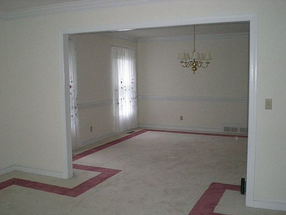   Dining Rm