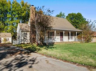 415 Chesapeake Dr, Searcy, AR 72143