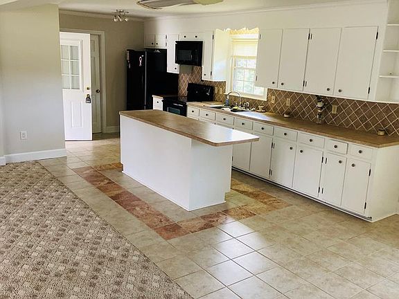 3rd image of 504 Cheverly Dr