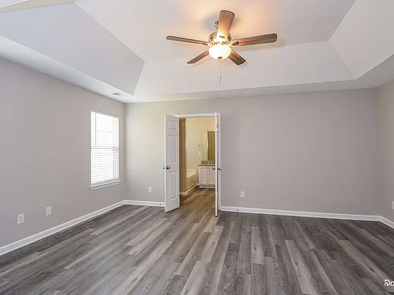 12 Hitchcock Sta — Photo 9