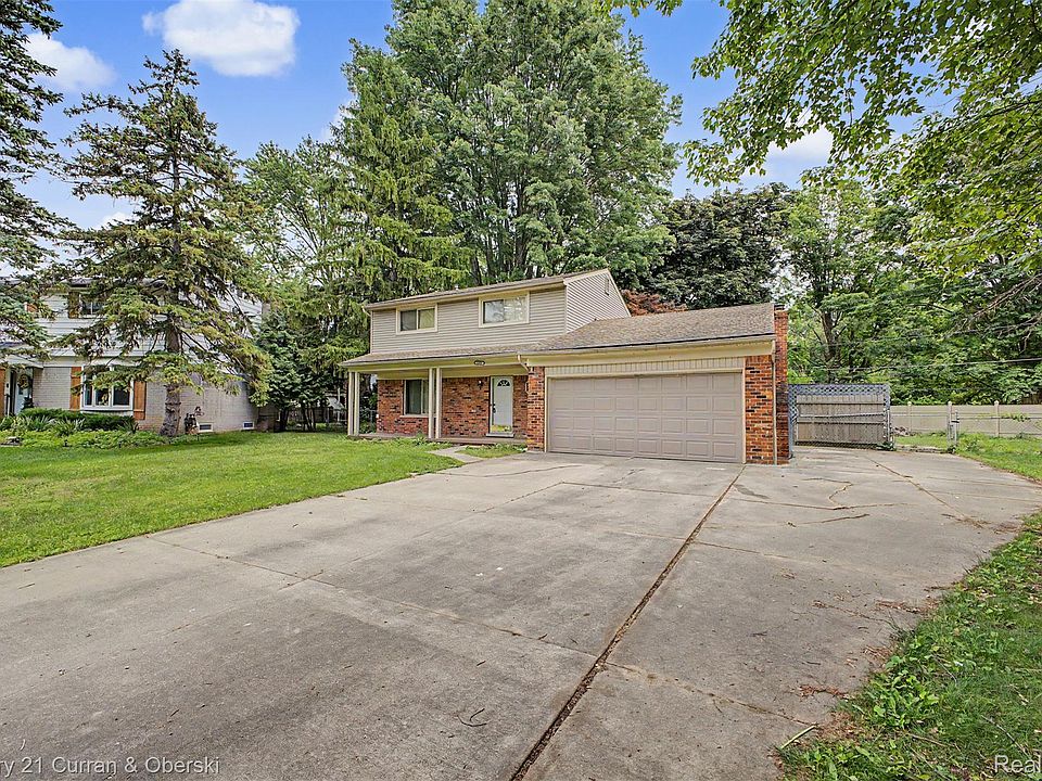 1st image of 8834 Dublin Way