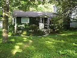 128 Glen Rd photo 1