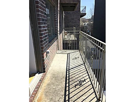 Rented by MNS | media 6