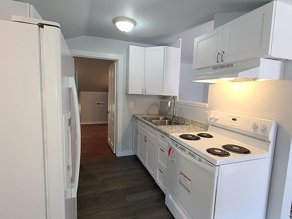 New kitchen installed October 18 2021