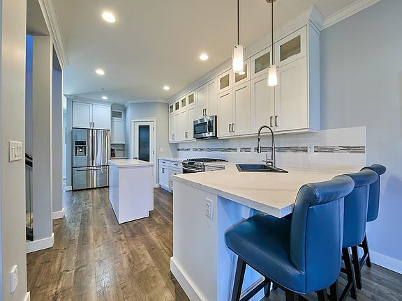 3rd image of 10480 248th St #44