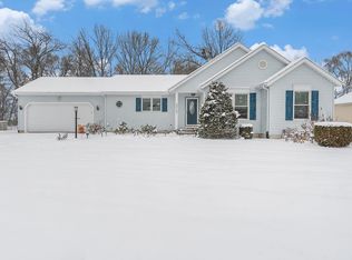 30765 Oakbrook Dr, Granger, IN 46530