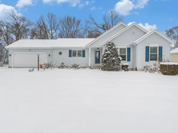 30765 Oakbrook Dr, Granger, IN 46530