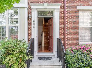 204 Admirals Way, Philadelphia, PA 19146