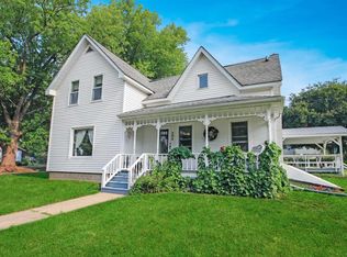 204 E Highland St, La Farge, WI 54639