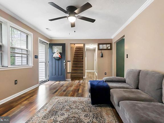 3rd image of 20939 Abell Rd