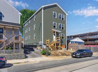 141 Ocean St, Providence, RI 02905