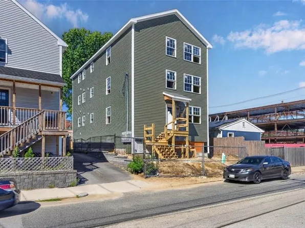 141 Ocean St, Providence, RI 02905