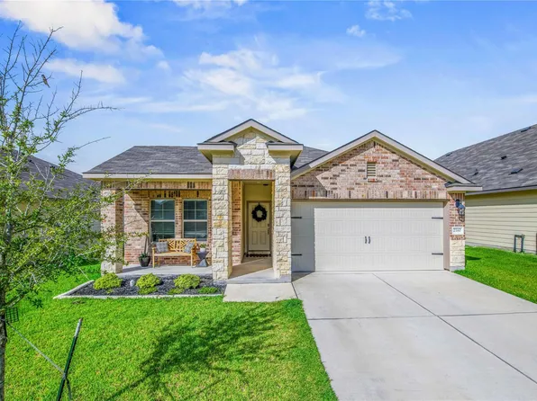 2160 Chief St, Bryan, TX 77807
