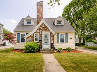 2517 Thayer Dr, Saint Joseph, MI