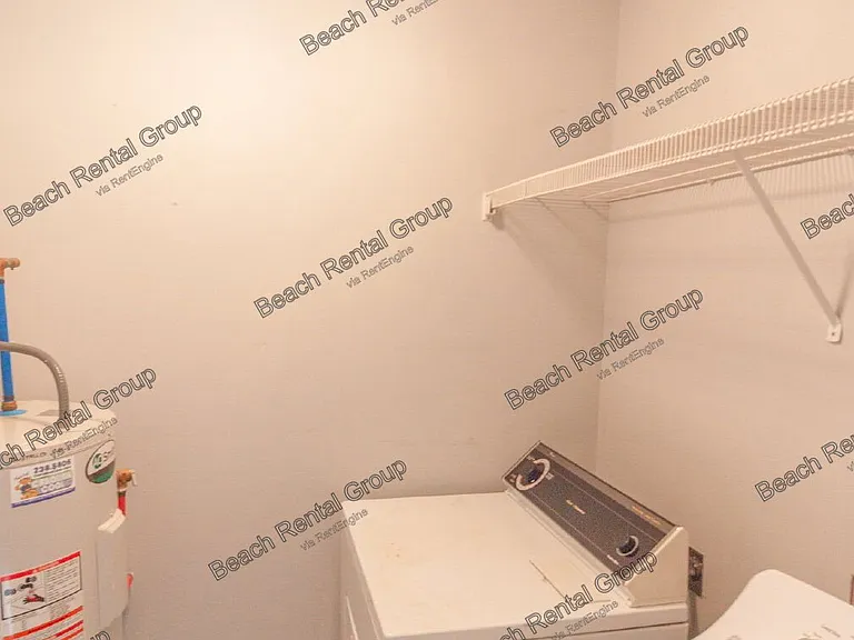6661 Wisteria Dr — Photo 20